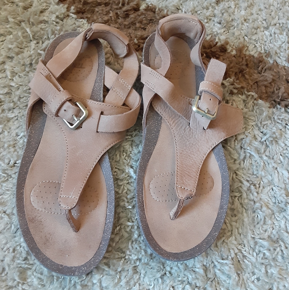 Teva Women's Tan Leather Sandals Buckle S8ze 8 Sumner Spring